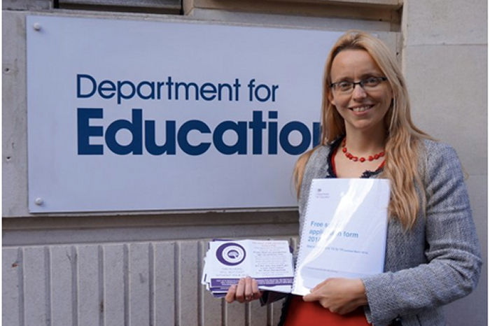 Dr Clare Craig submits the free school application to the DfE