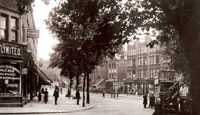 Looking down West End Lane from West End Green (1927)
